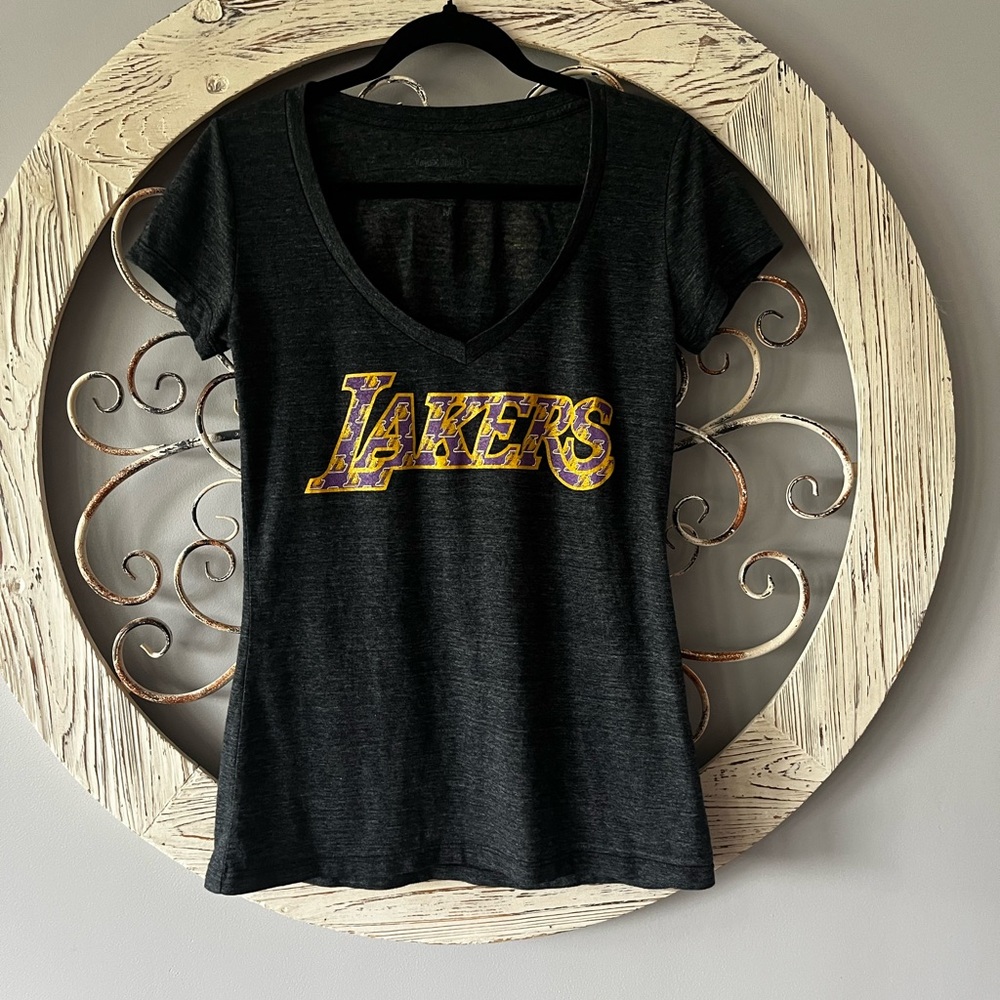 Lakers shirt